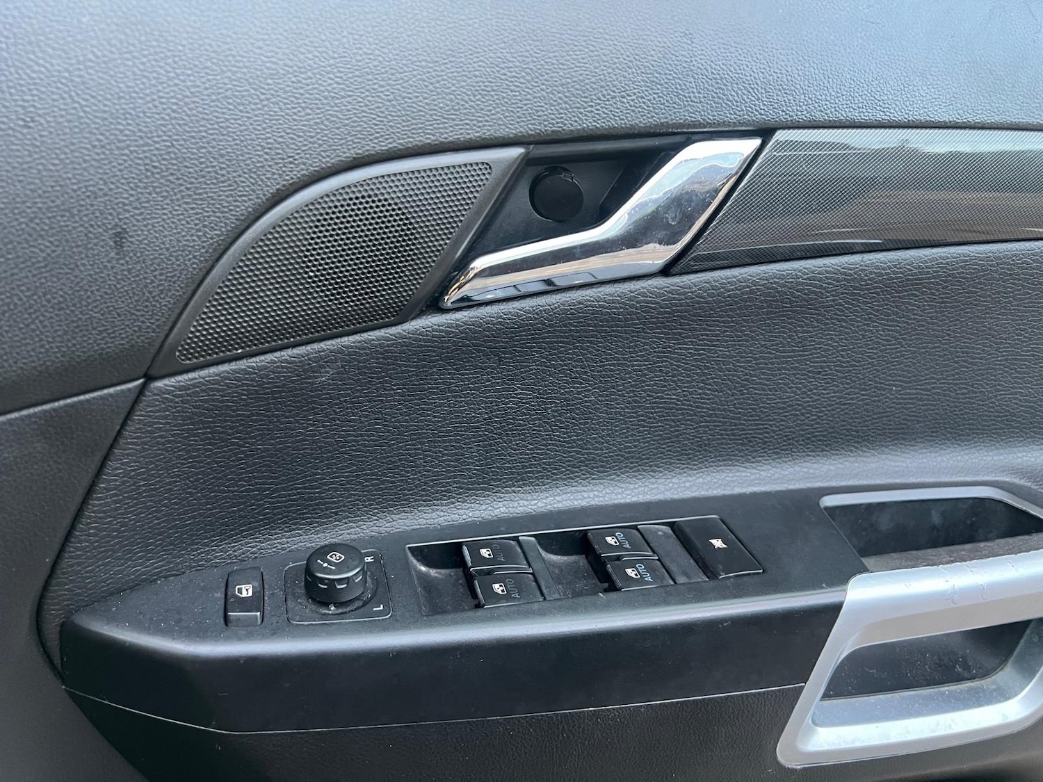 Used Vauxhall Antara 2015 for sale - 76528673: Photo 31