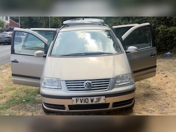 Used Volkswagen Sharan 2010 for sale - 79299575: Photo
