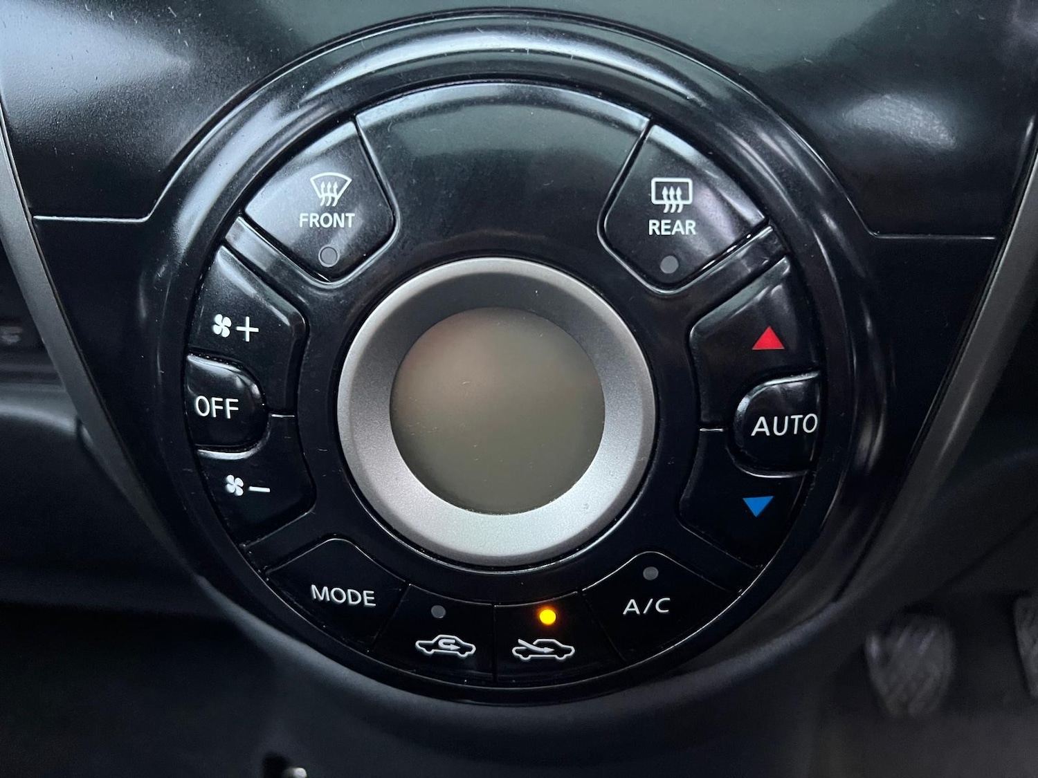 Used Nissan Micra 2015 for sale - 76608979: Photo 34