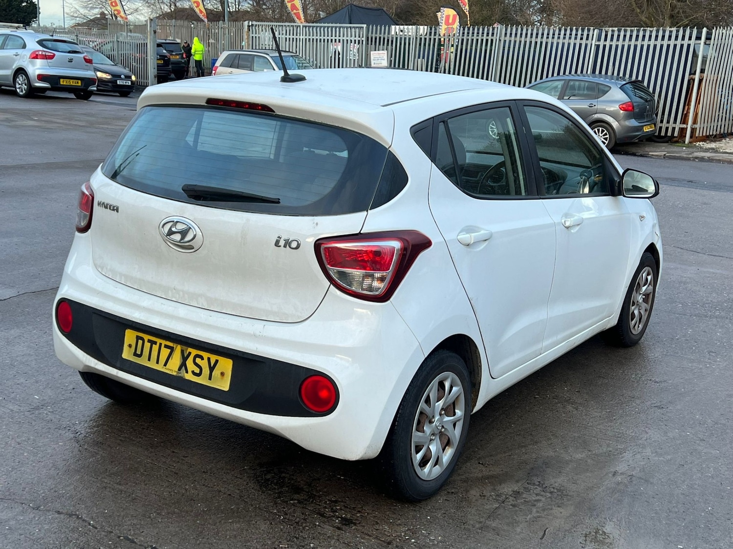 Used Hyundai i10 2017 for sale - 77017215: Photo 11