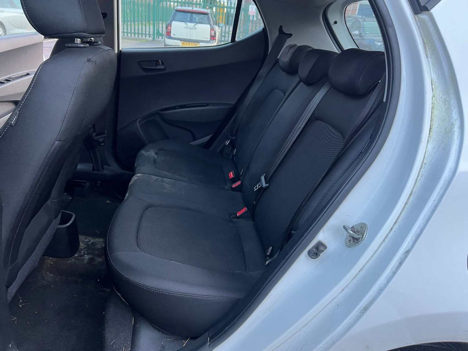 Used Hyundai i10 2017 for sale - 77017215: Photo 18