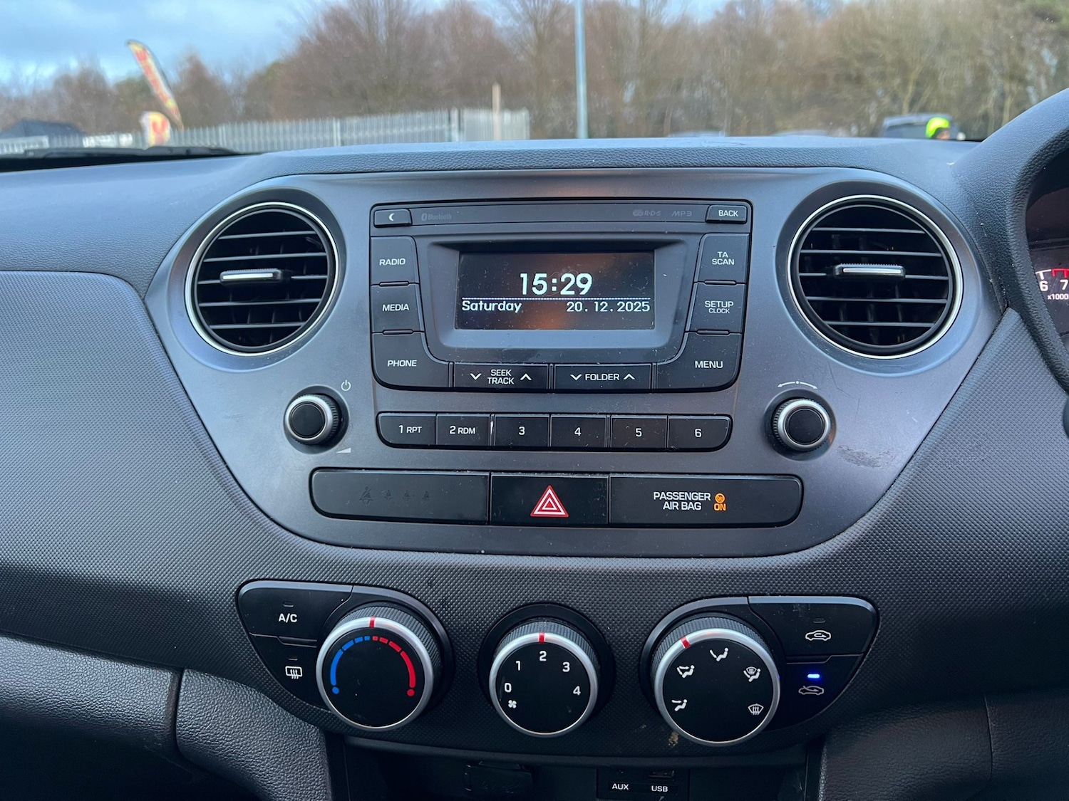 Used Hyundai i10 2017 for sale - 77017215: Photo 25