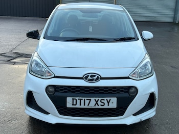 Used Hyundai i10 2017 for sale - 77017215: Photo