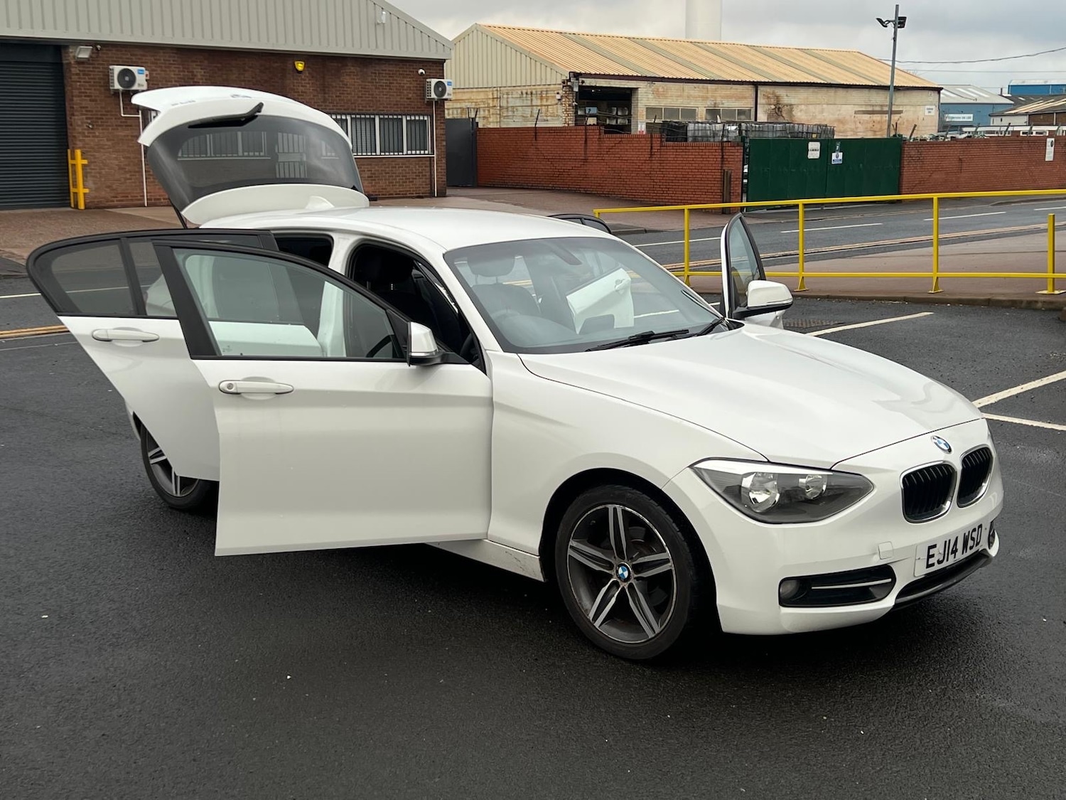 Used BMW 1 Series 2014 for sale - 77319174: Photo 2