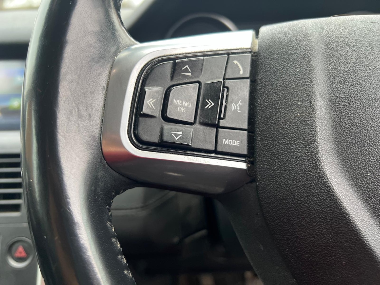 Used Land Rover Discovery Sport 2017 for sale - 76458181: Photo 28