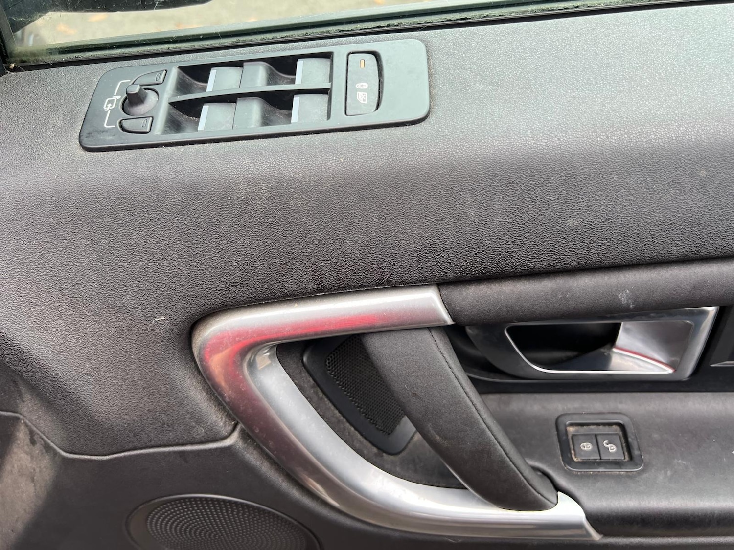 Used Land Rover Discovery Sport 2017 for sale - 76458181: Photo 30