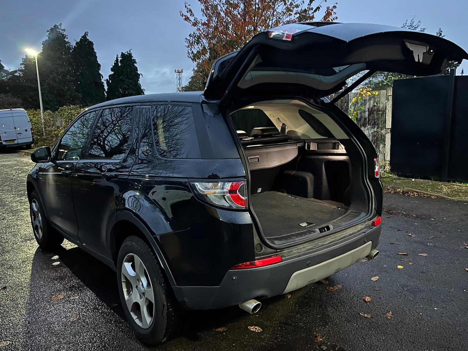 Used Land Rover Discovery Sport 2017 for sale - 76458181: Photo 32