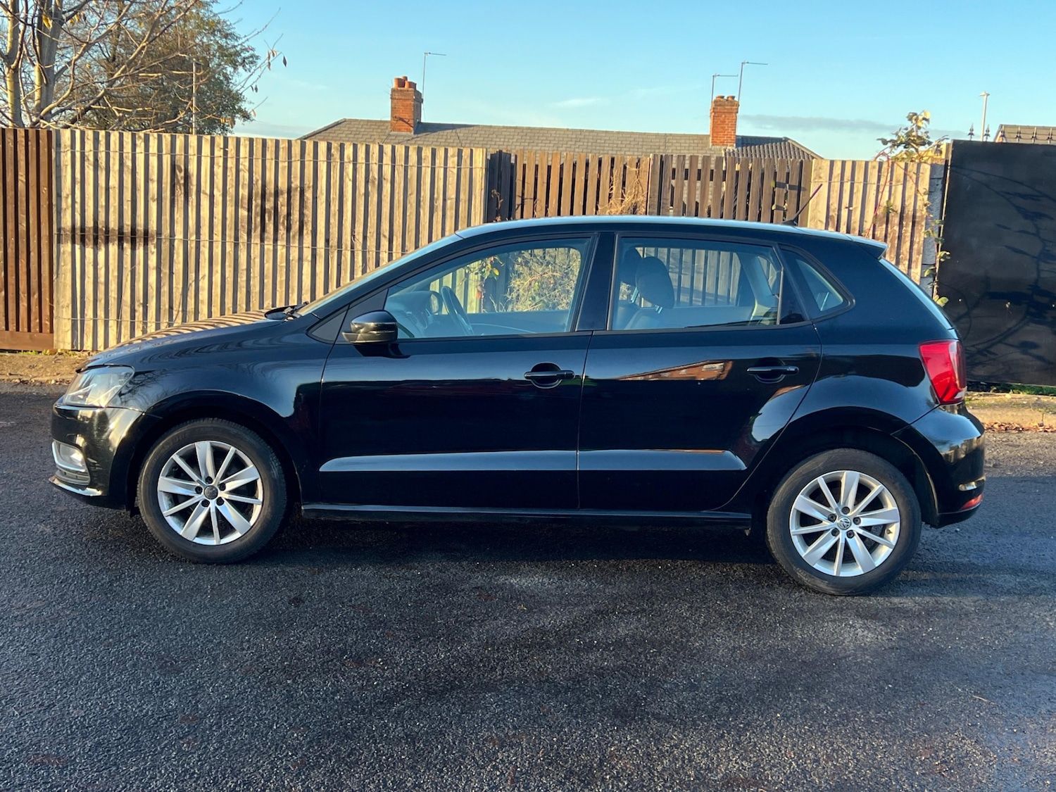 Used Volkswagen Polo 2014 for sale - 76715655: Photo 36