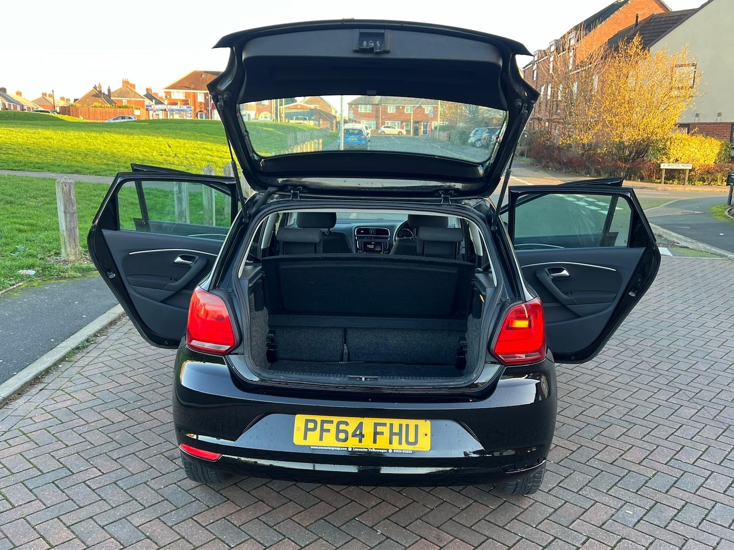 Used Volkswagen Polo 2014 for sale - 76715655: Photo 51