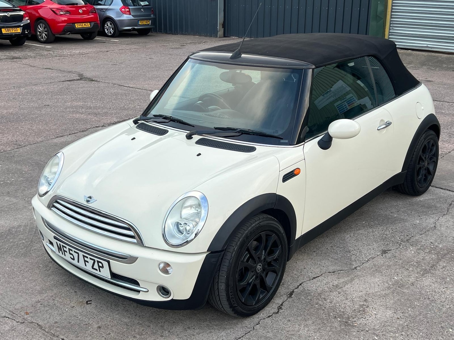 Used MINI Convertible 2007 for sale - 76168073: Photo 13