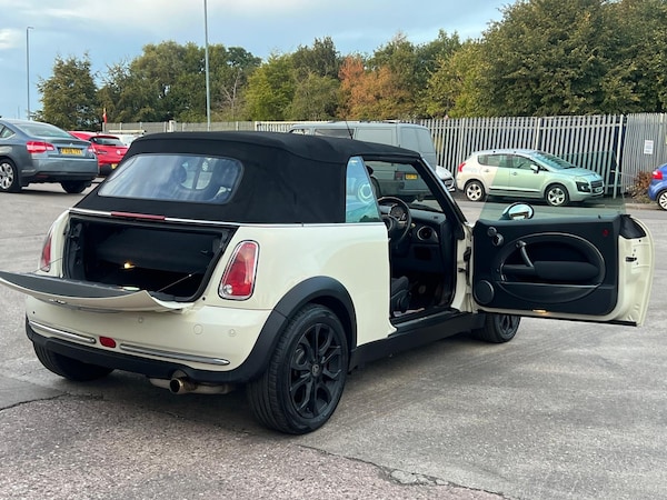 Used MINI Convertible 2007 for sale - 76168073: Photo 19