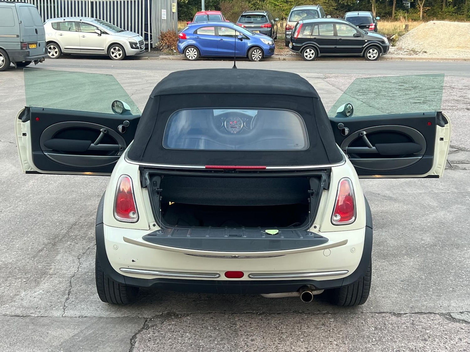 Used MINI Convertible 2007 for sale - 76168073: Photo 21