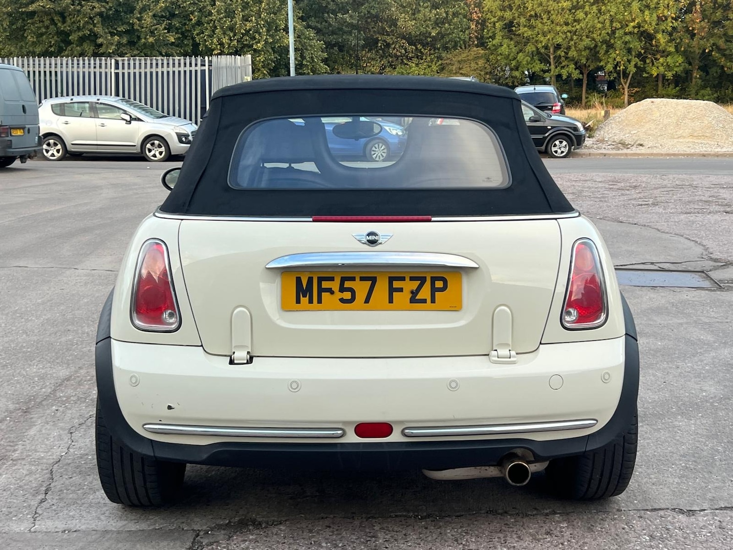 Used MINI Convertible 2007 for sale - 76168073: Photo 3