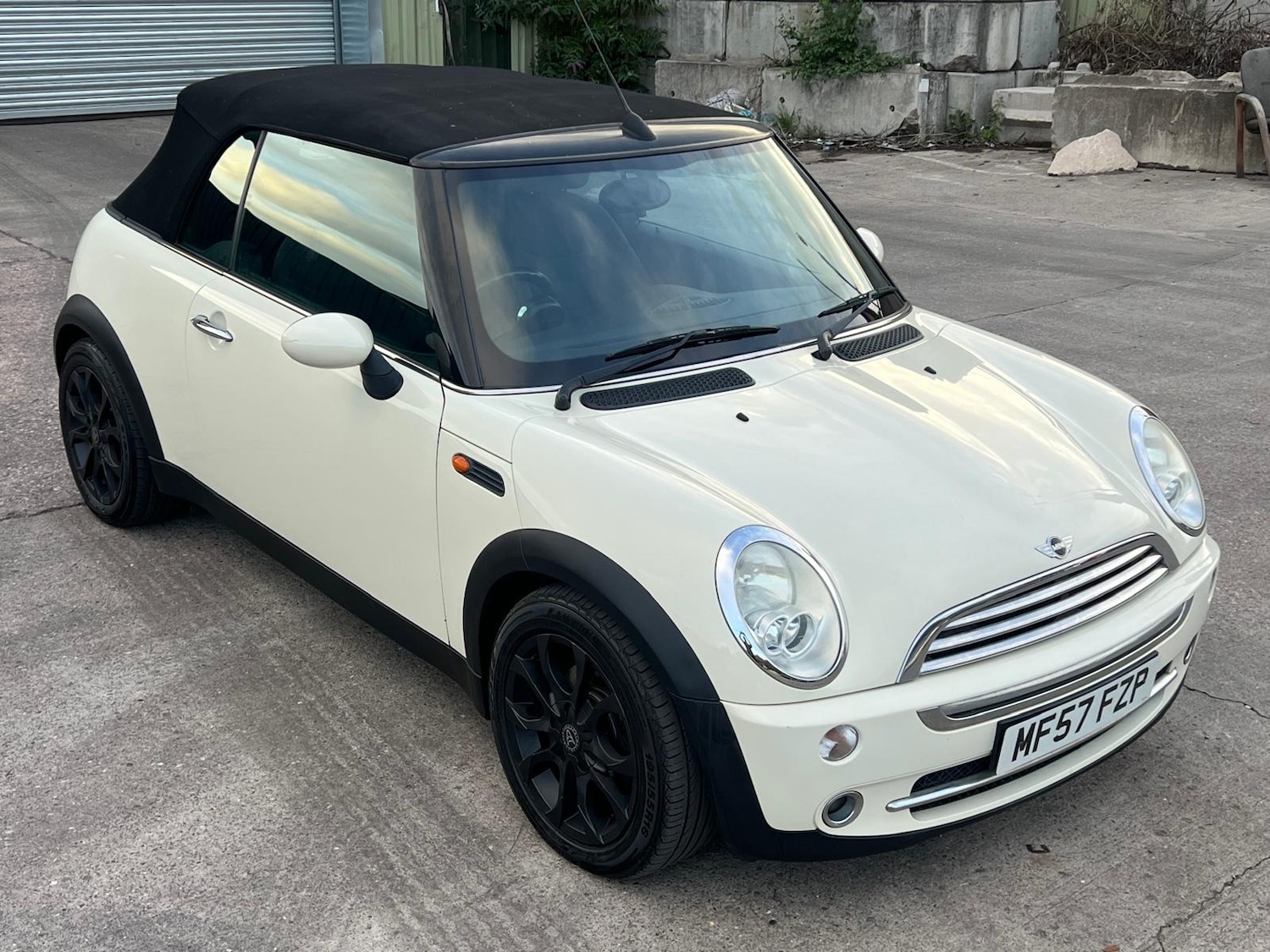 Used MINI Convertible 2007 for sale - 76168073: Photo 5