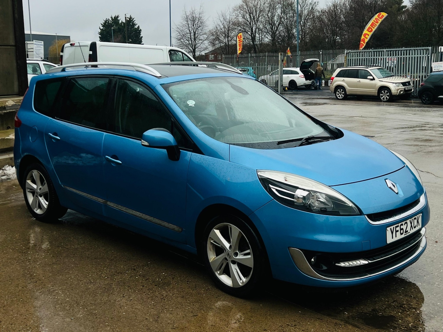 Used Renault Grand Scenic 2012 for sale - 77157465: Photo 2