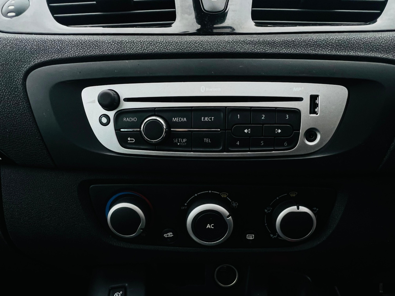 Used Renault Grand Scenic 2012 for sale - 77157465: Photo 21