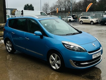 Used Renault Grand Scenic 2012 for sale - 77157465: Photo