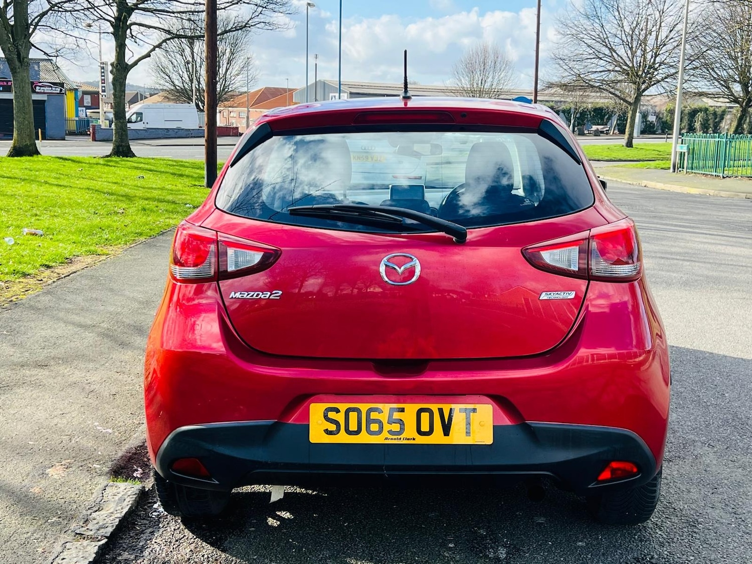 Used Mazda Mazda2 2016 for sale - 77613789: Photo 2