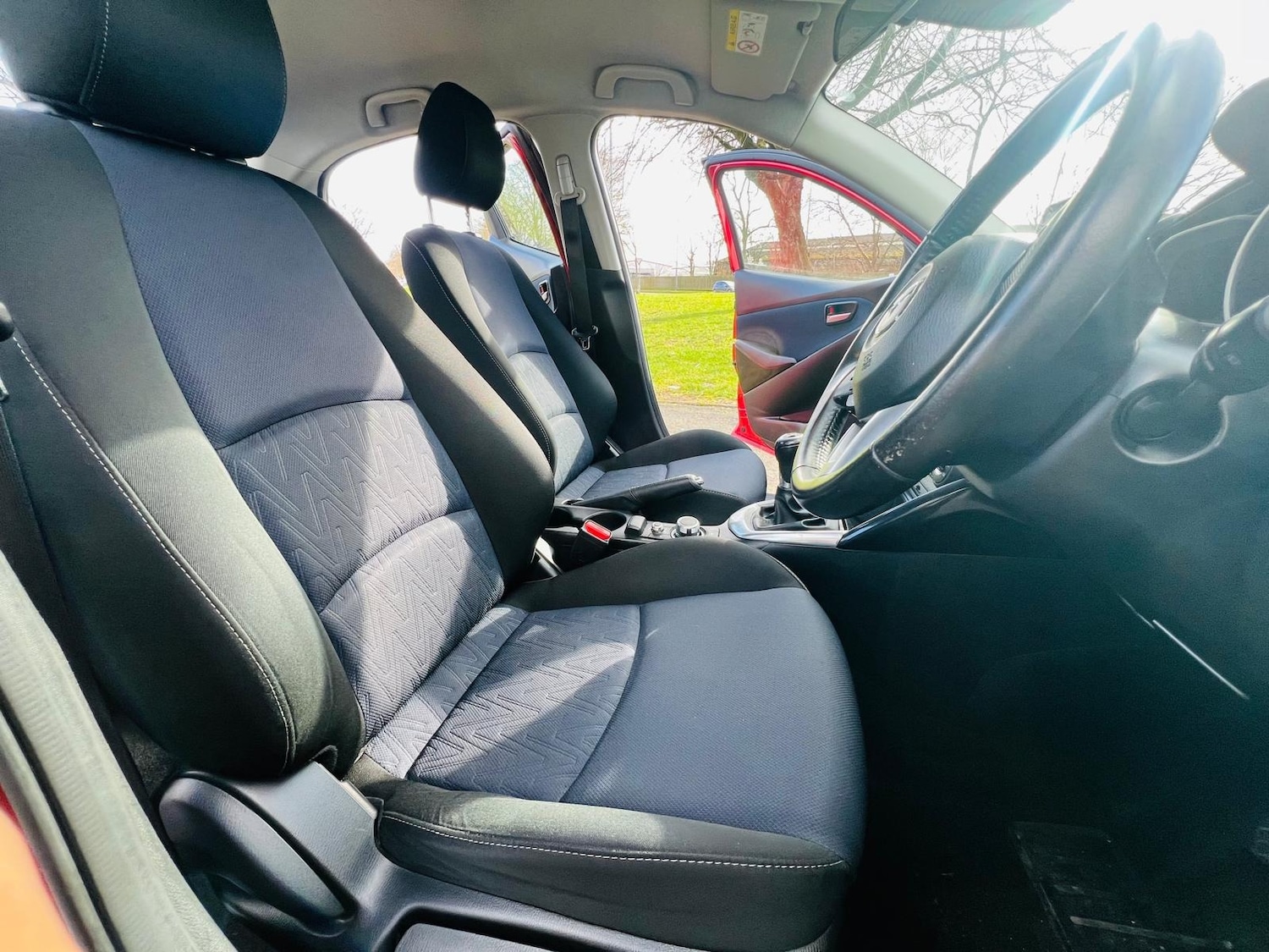 Used Mazda Mazda2 2016 for sale - 77613789: Photo 25