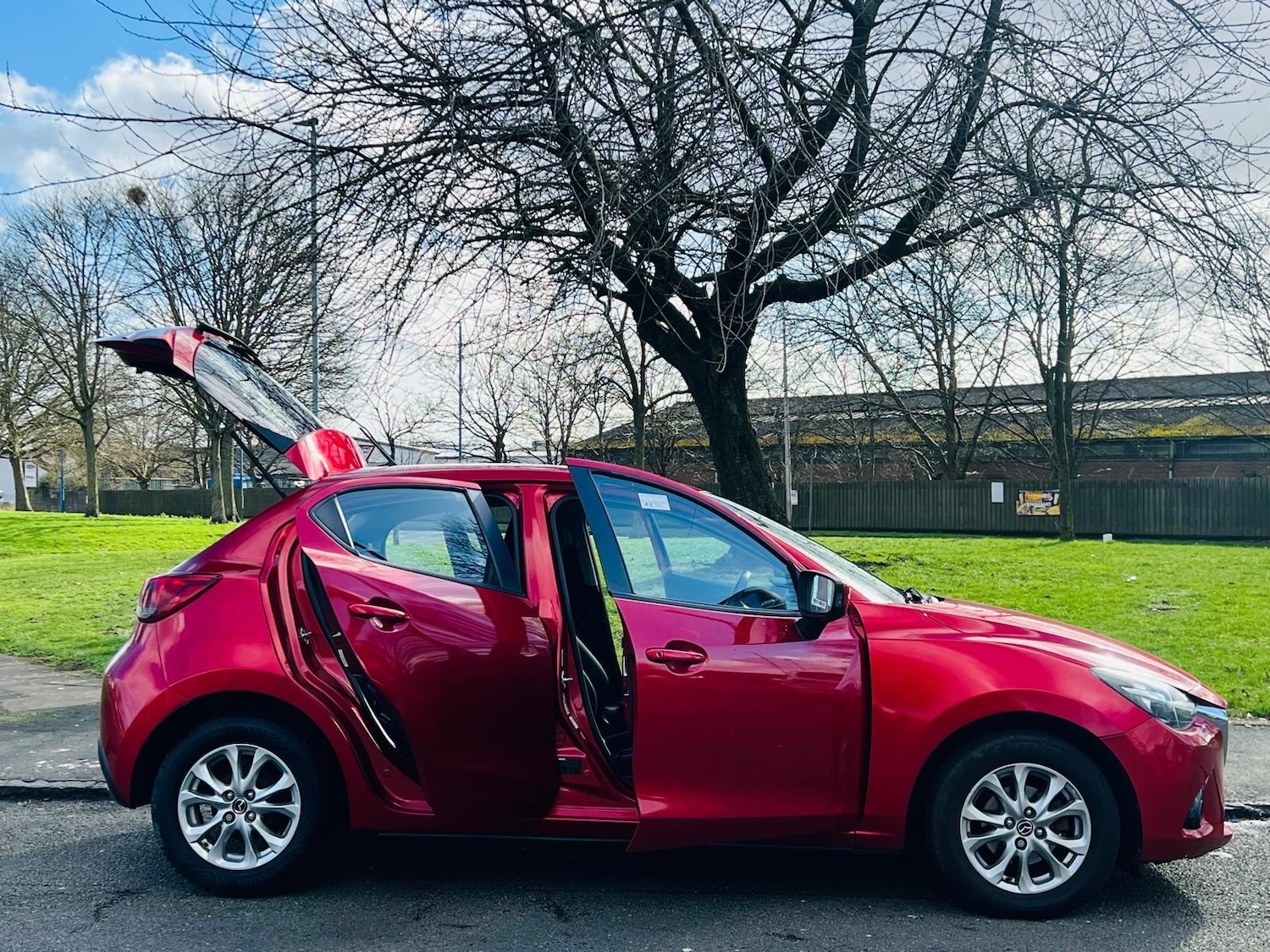 Used Mazda Mazda2 2016 for sale - 77613789: Photo 26