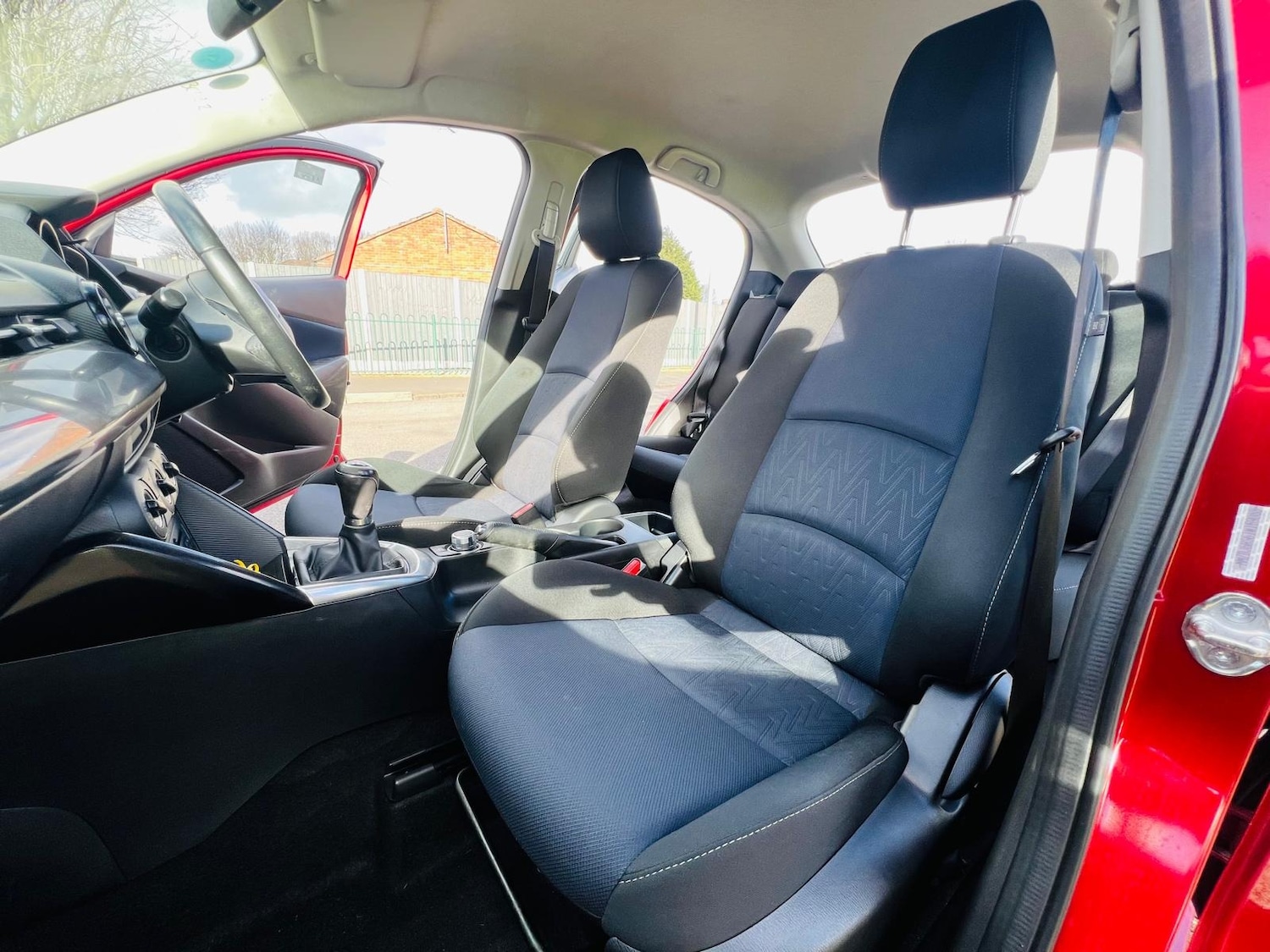 Used Mazda Mazda2 2016 for sale - 77613789: Photo 33