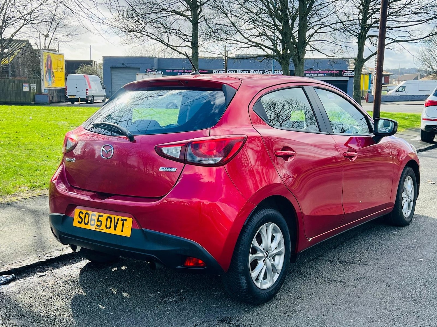 Used Mazda Mazda2 2016 for sale - 77613789: Photo 4