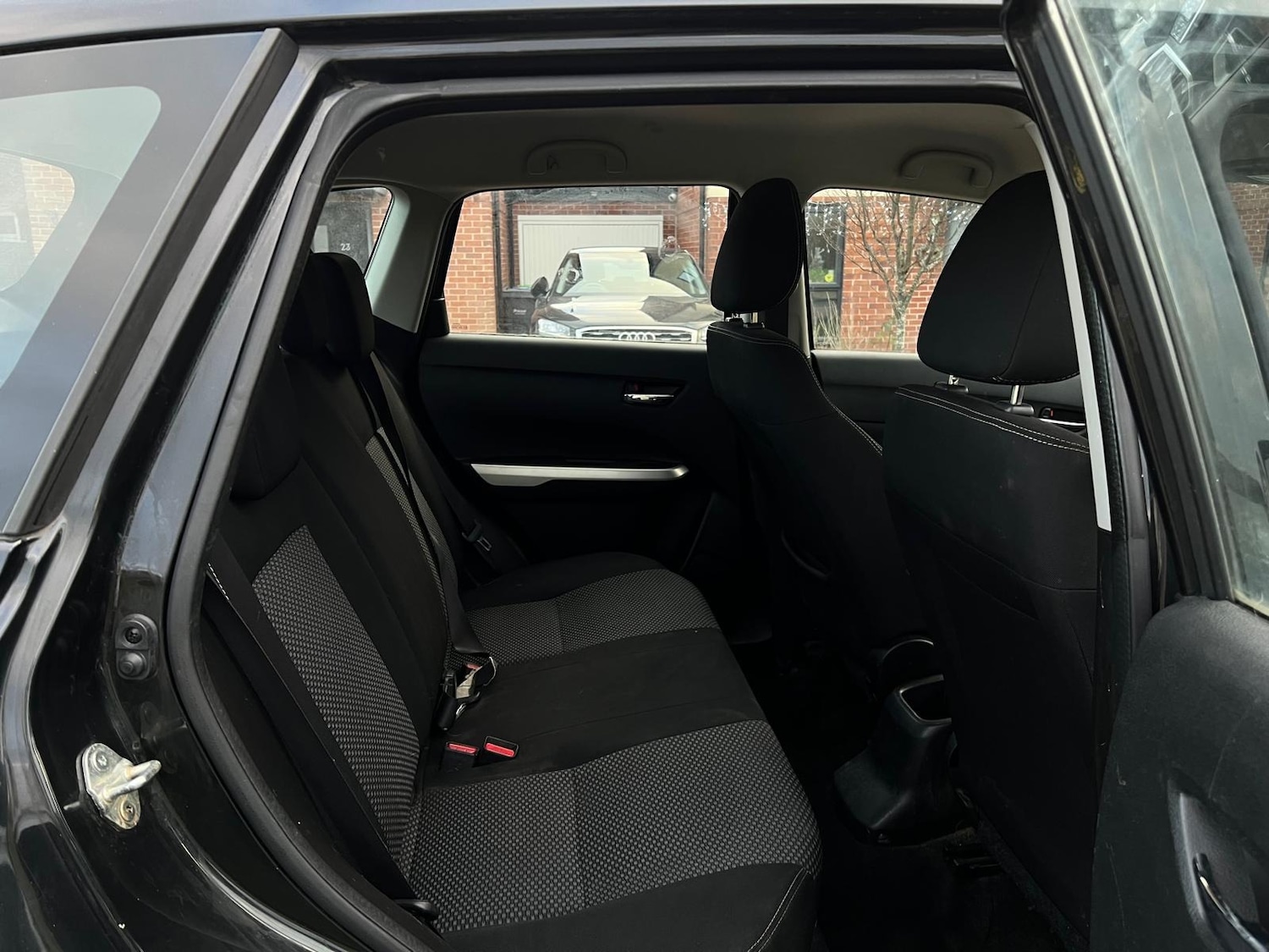 Used Suzuki Vitara 2015 for sale - 76914549: Photo 24