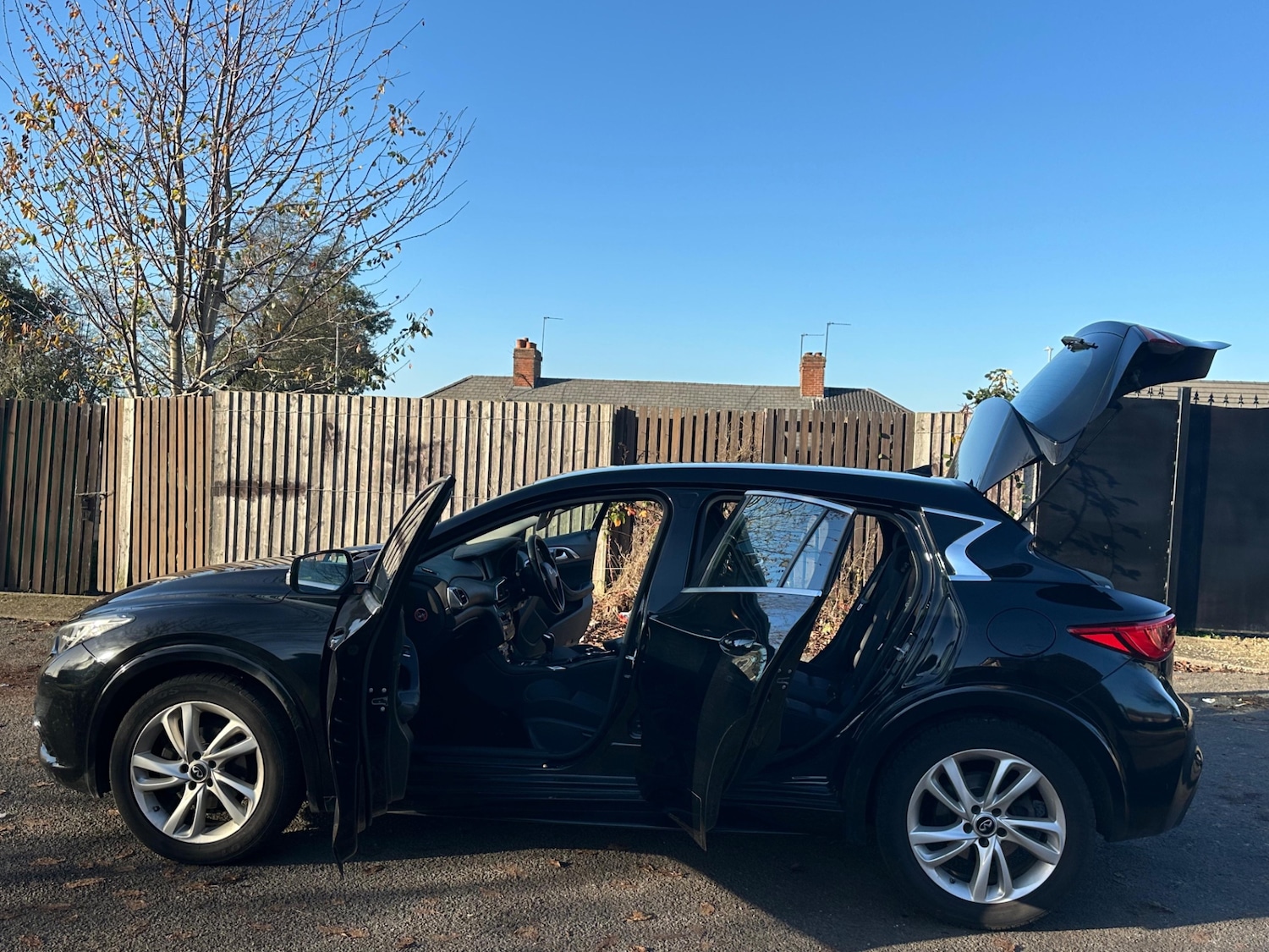 Used Infiniti Q30 2016 for sale - 76608590: Photo 14