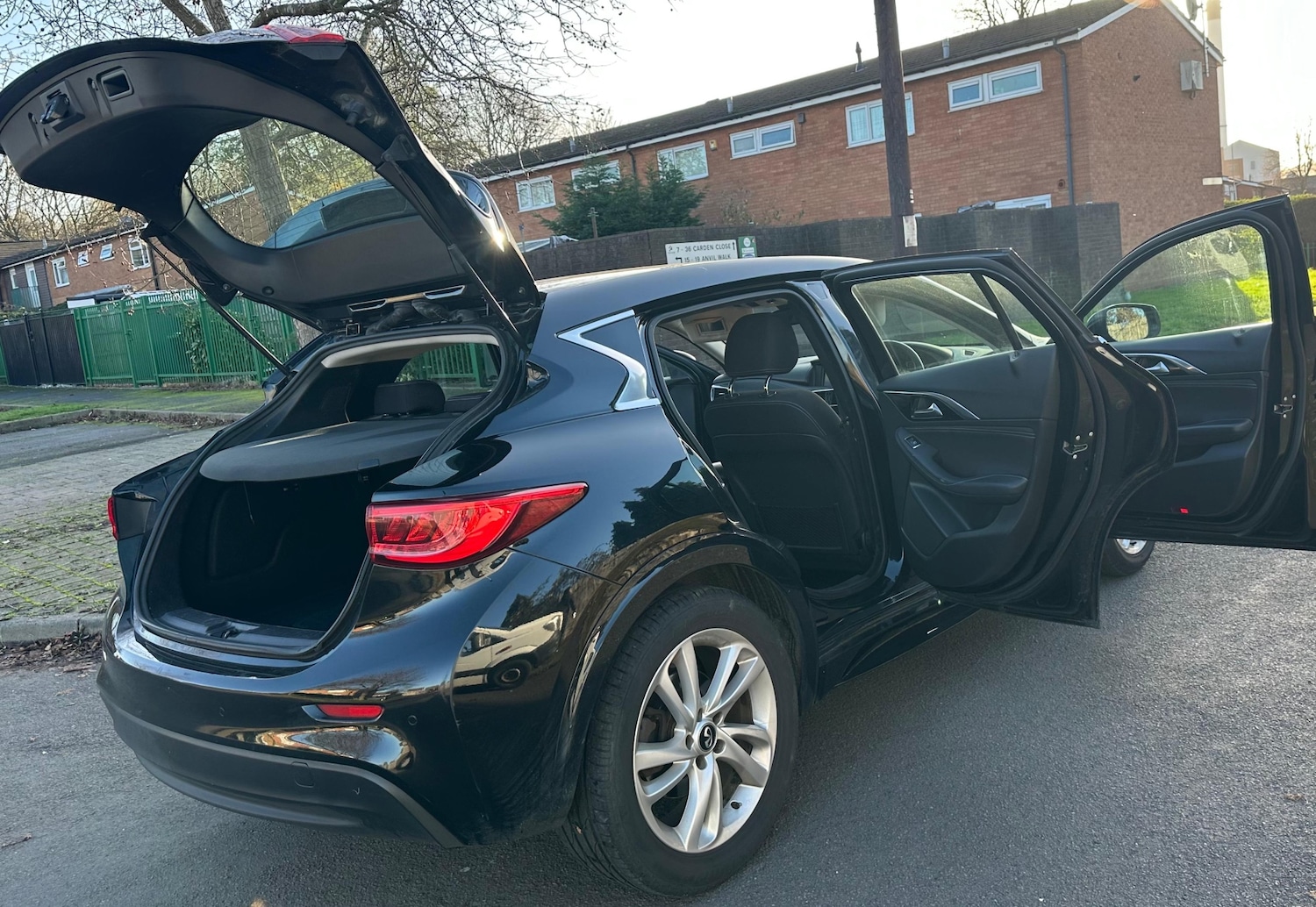 Used Infiniti Q30 2016 for sale - 76608590: Photo 16