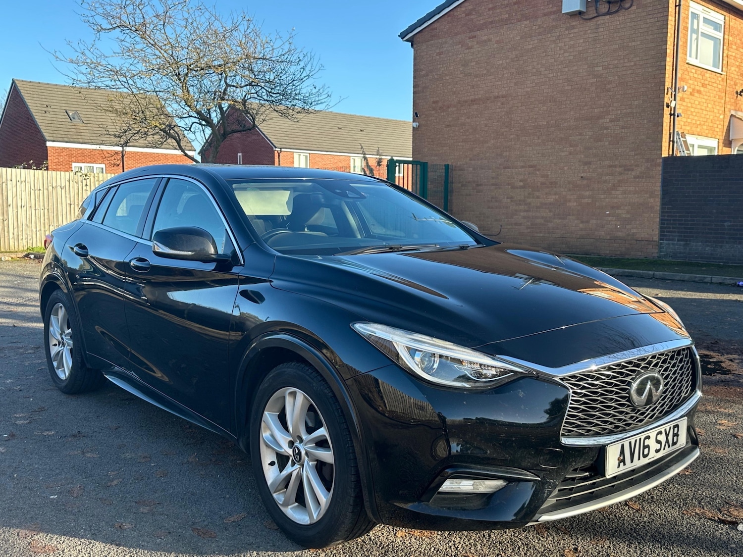 Used Infiniti Q30 2016 for sale - 76608590: Photo 2