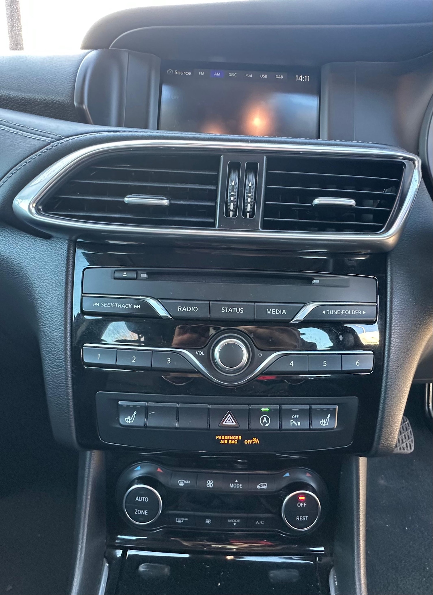 Used Infiniti Q30 2016 for sale - 76608590: Photo 24