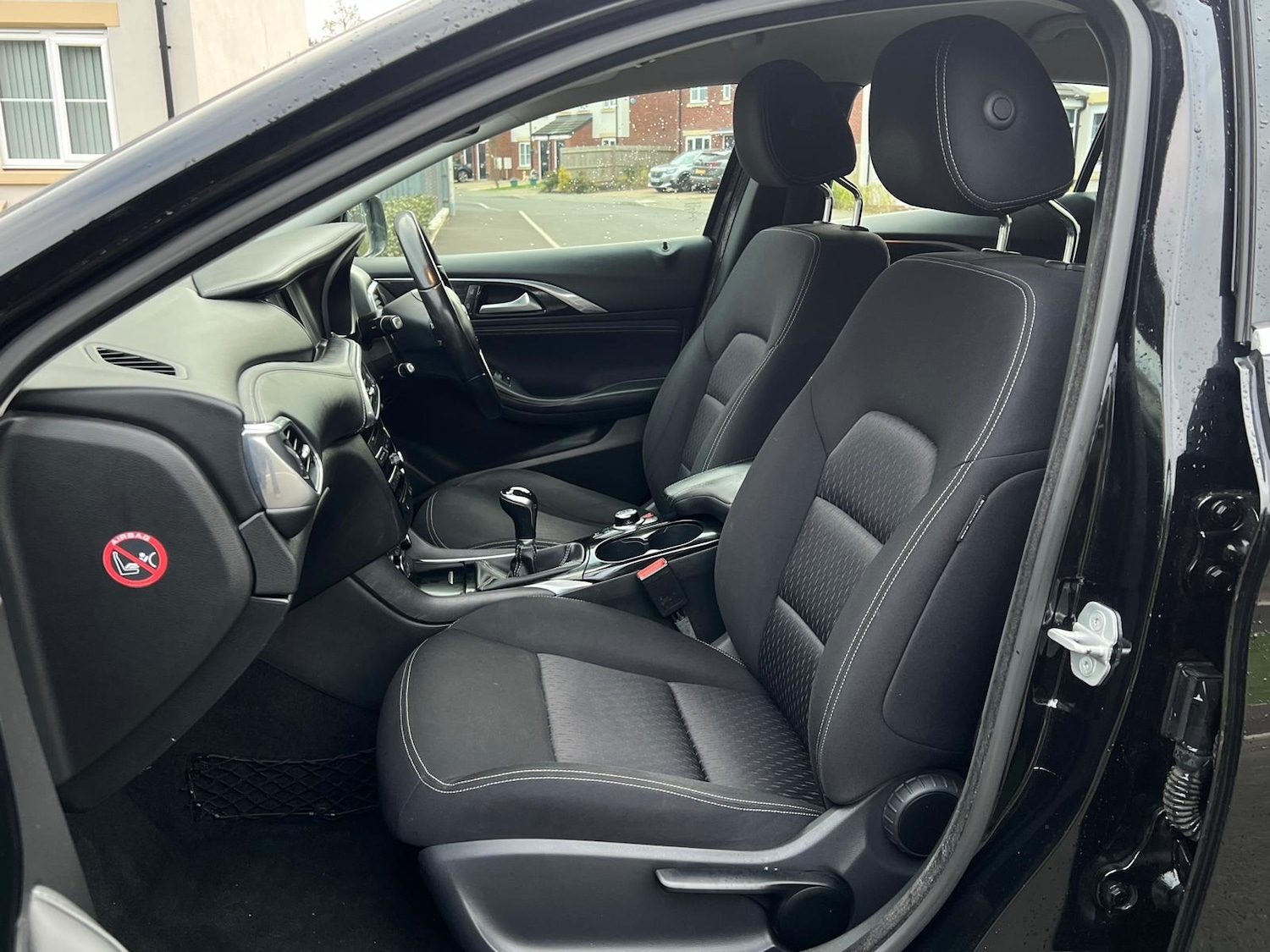 Used Infiniti Q30 2016 for sale - 76608590: Photo 27