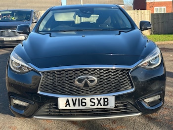 Used Infiniti Q30 2016 for sale - 76608590: Photo