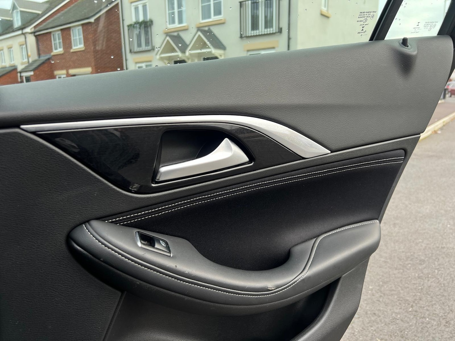 Used Infiniti Q30 2016 for sale - 76608590: Photo 43