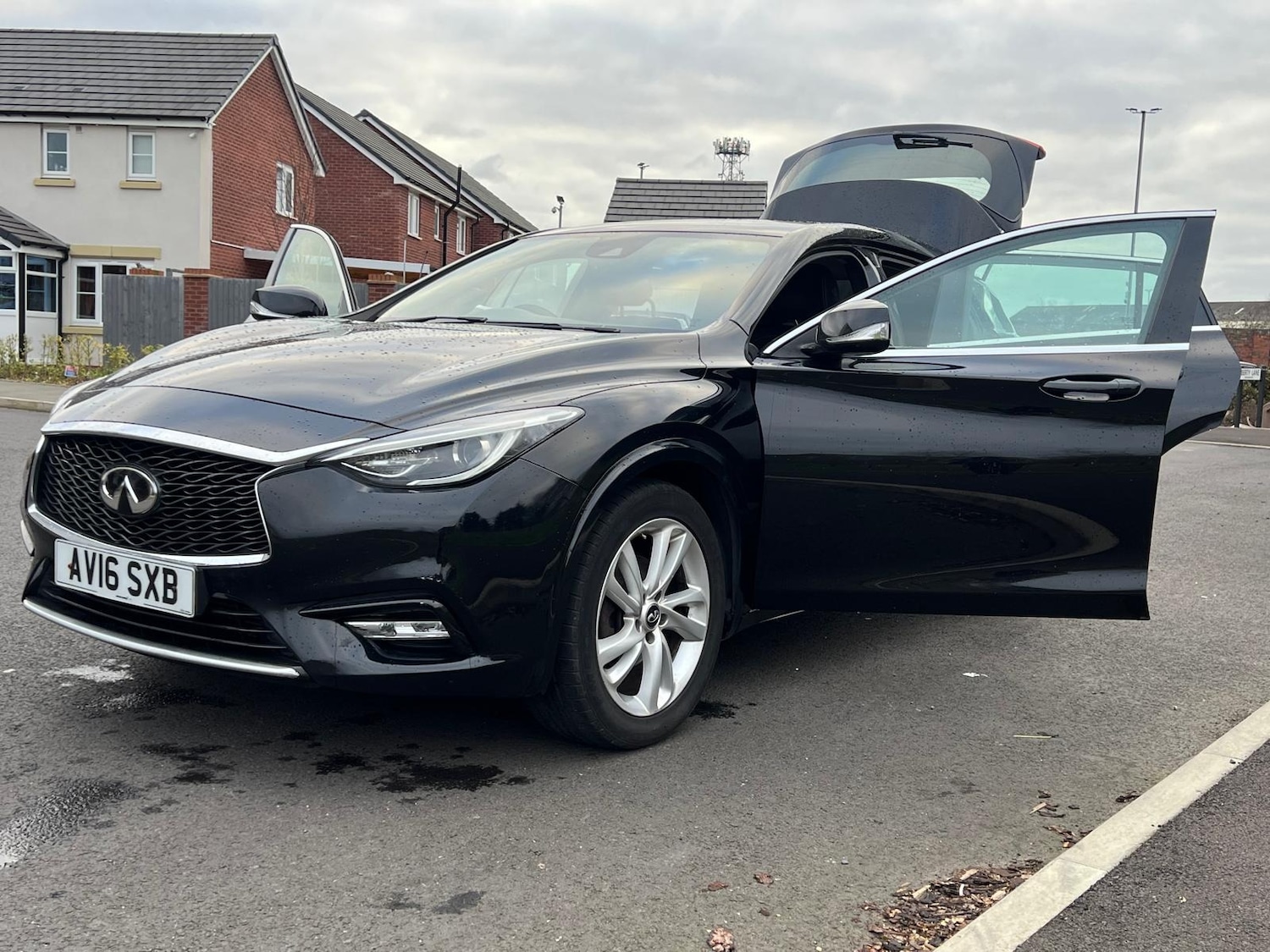 Used Infiniti Q30 2016 for sale - 76608590: Photo 49