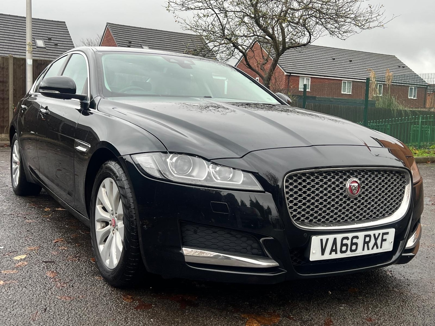 Used Jaguar XF 2017 for sale - 76528651: Photo 1