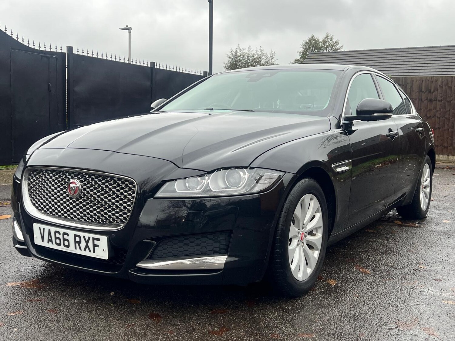 Used Jaguar XF 2017 for sale - 76528651: Photo 10