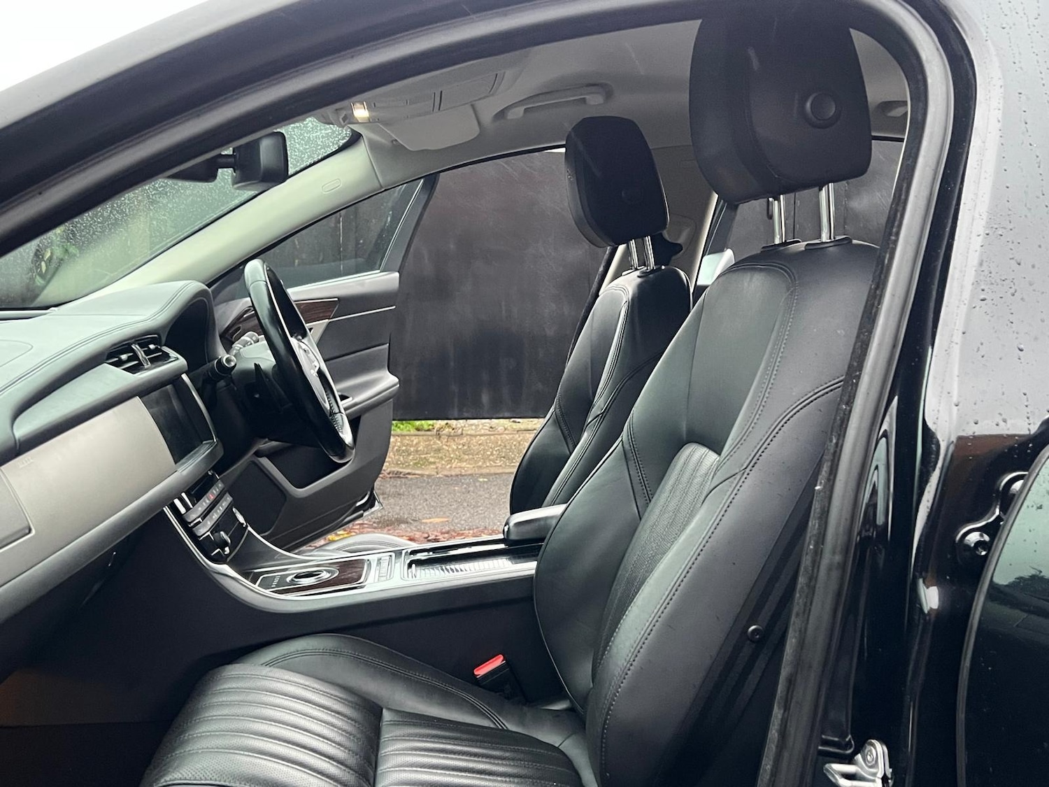 Used Jaguar XF 2017 for sale - 76528651: Photo 21