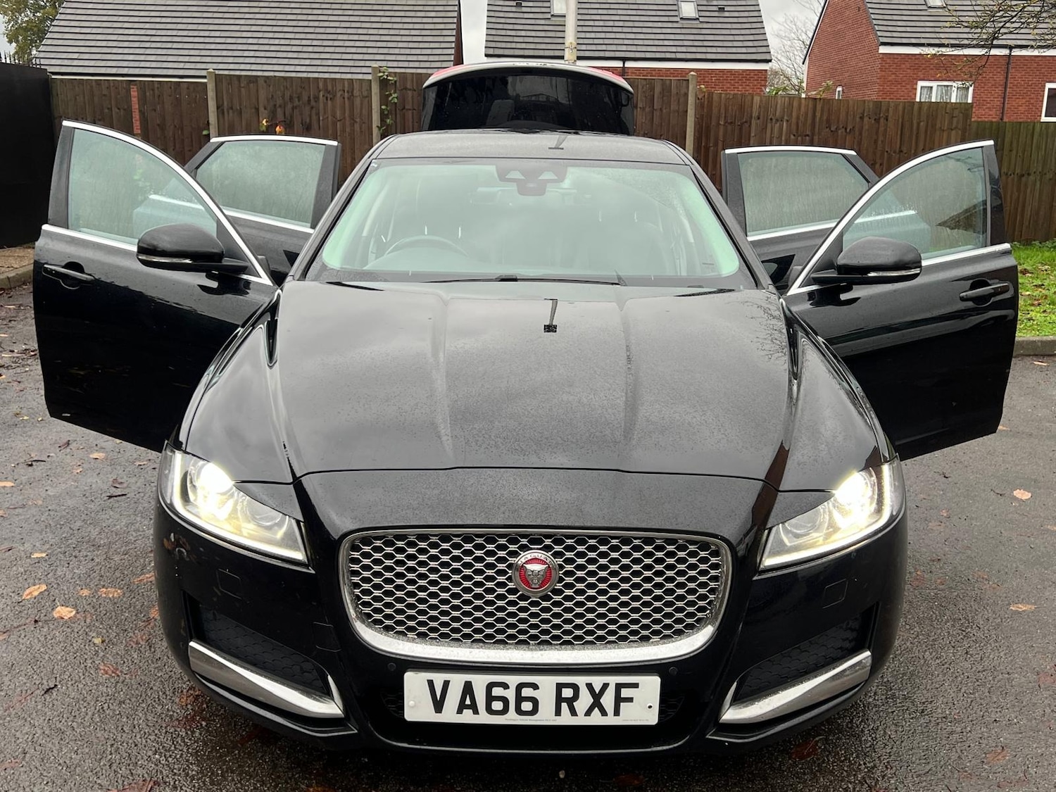 Used Jaguar XF 2017 for sale - 76528651: Photo 39