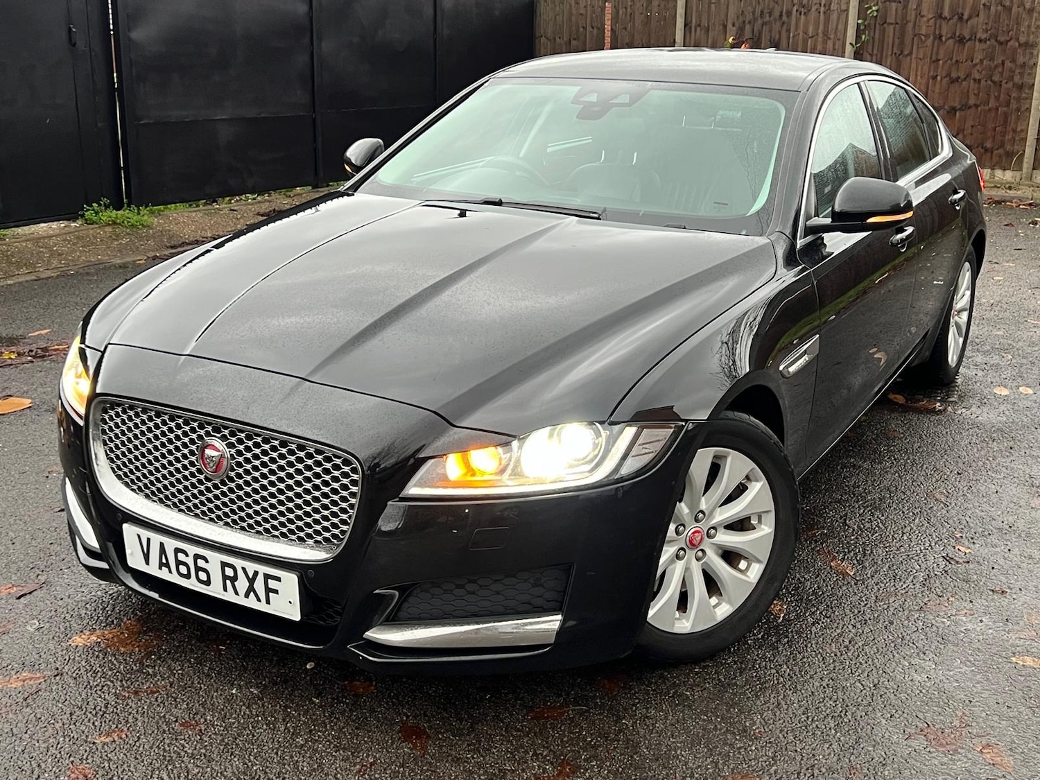 Used Jaguar XF 2017 for sale - 76528651: Photo 50