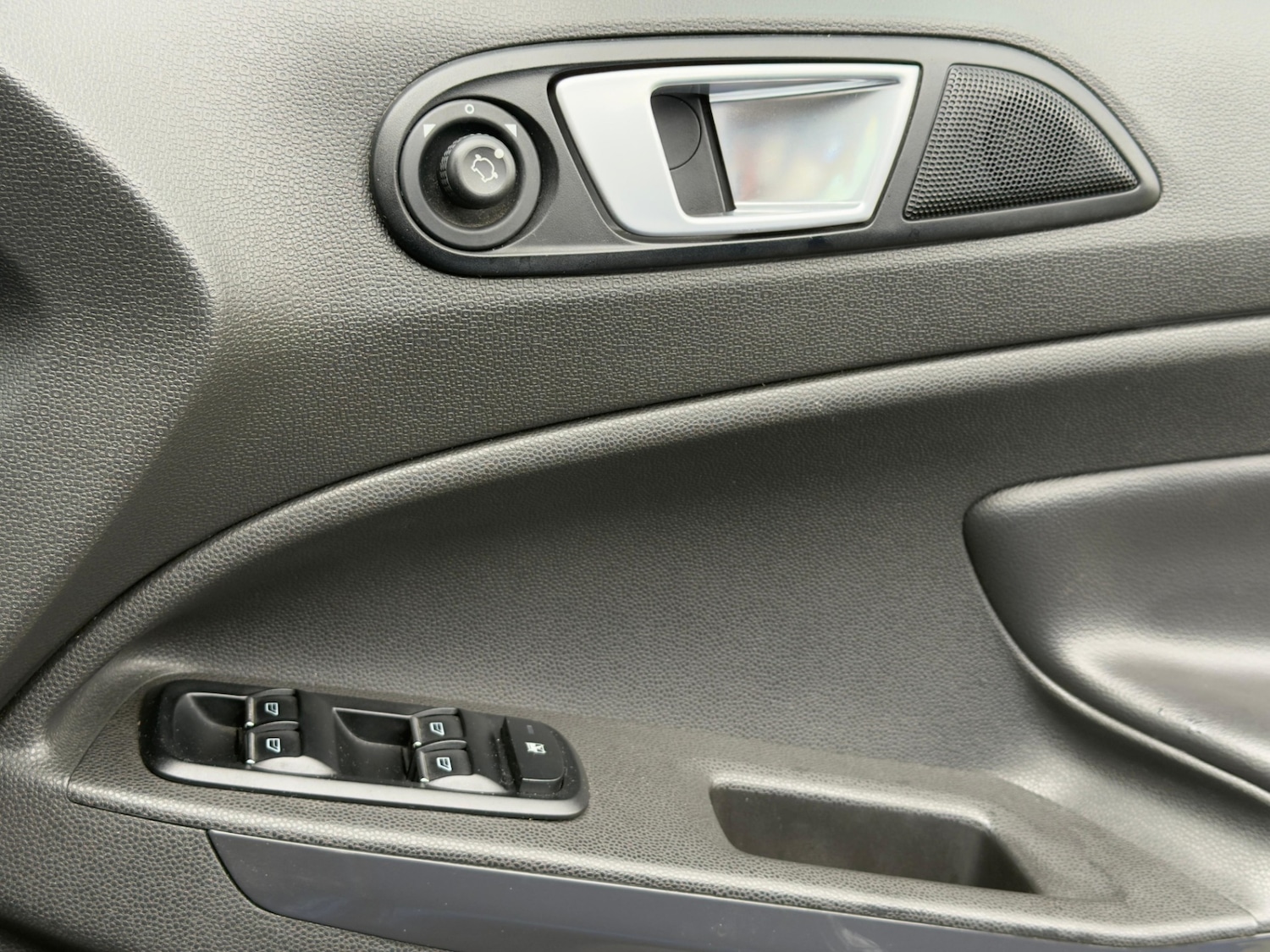 Used Ford Ecosport 2017 for sale - 77254310: Photo 46