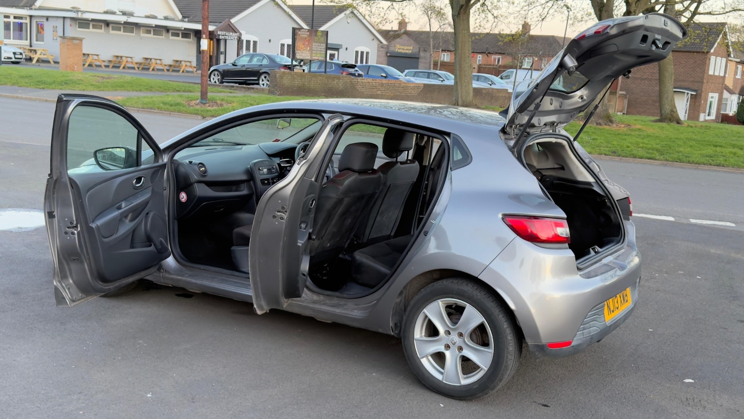 Used Renault Clio 2013 for sale - 77551520: Photo 33