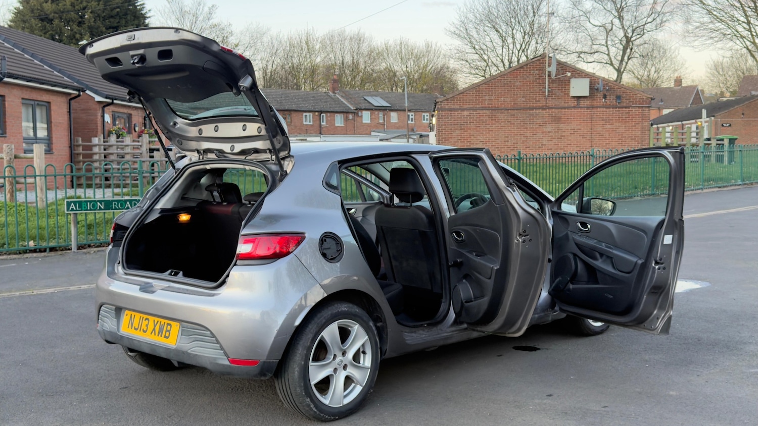 Used Renault Clio 2013 for sale - 77551520: Photo 34