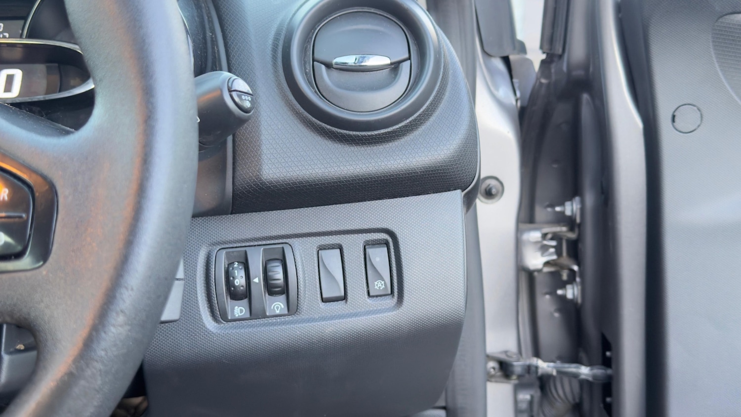 Used Renault Clio 2013 for sale - 77551520: Photo 45