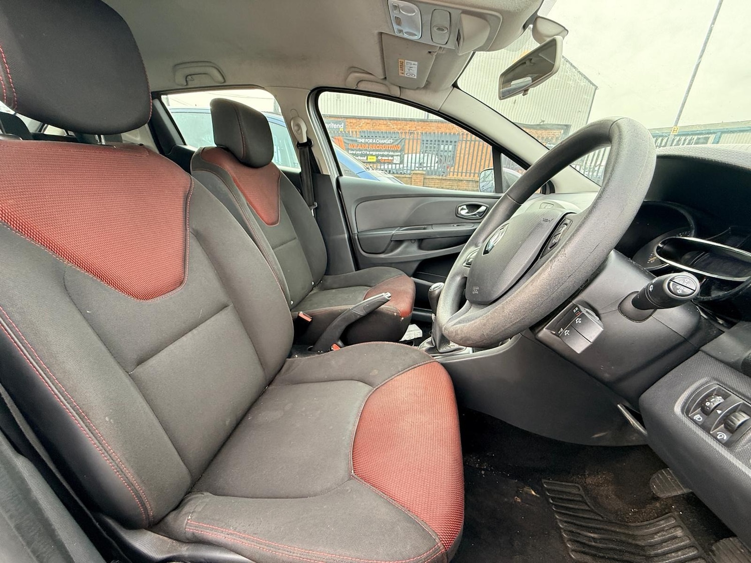 Used Renault Clio 2013 for sale - 77551520: Photo 8