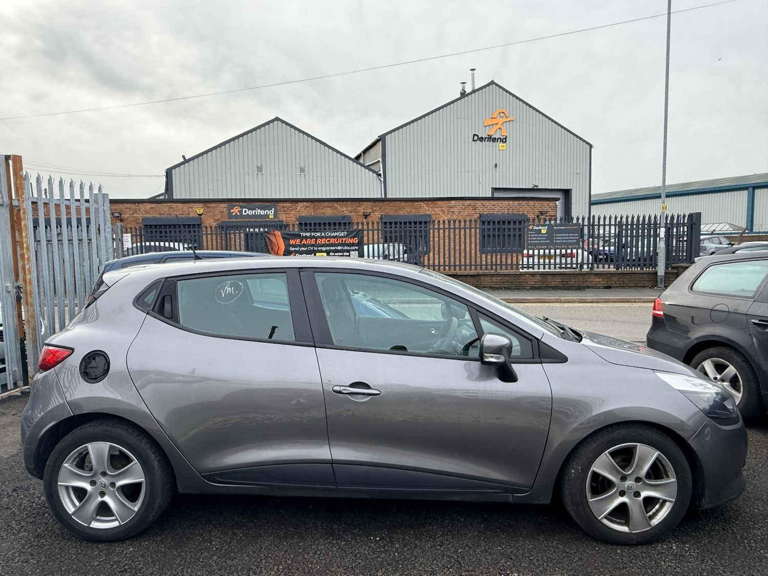 Used Renault Clio 2013 for sale - 77551520: Photo 9