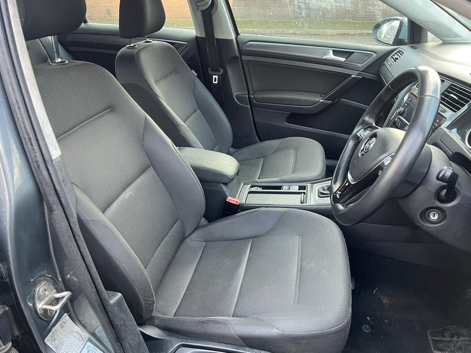 Used Volkswagen Golf 2017 for sale - 76497737: Photo 22