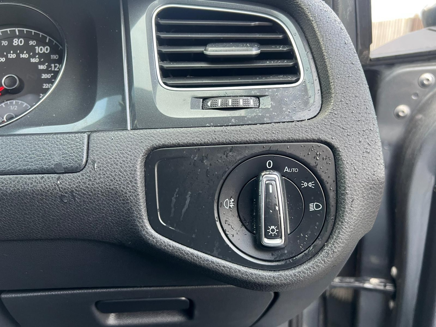 Used Volkswagen Golf 2017 for sale - 76497737: Photo 29