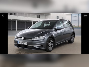 Used Volkswagen Golf 2017 for sale - 76497737: Photo