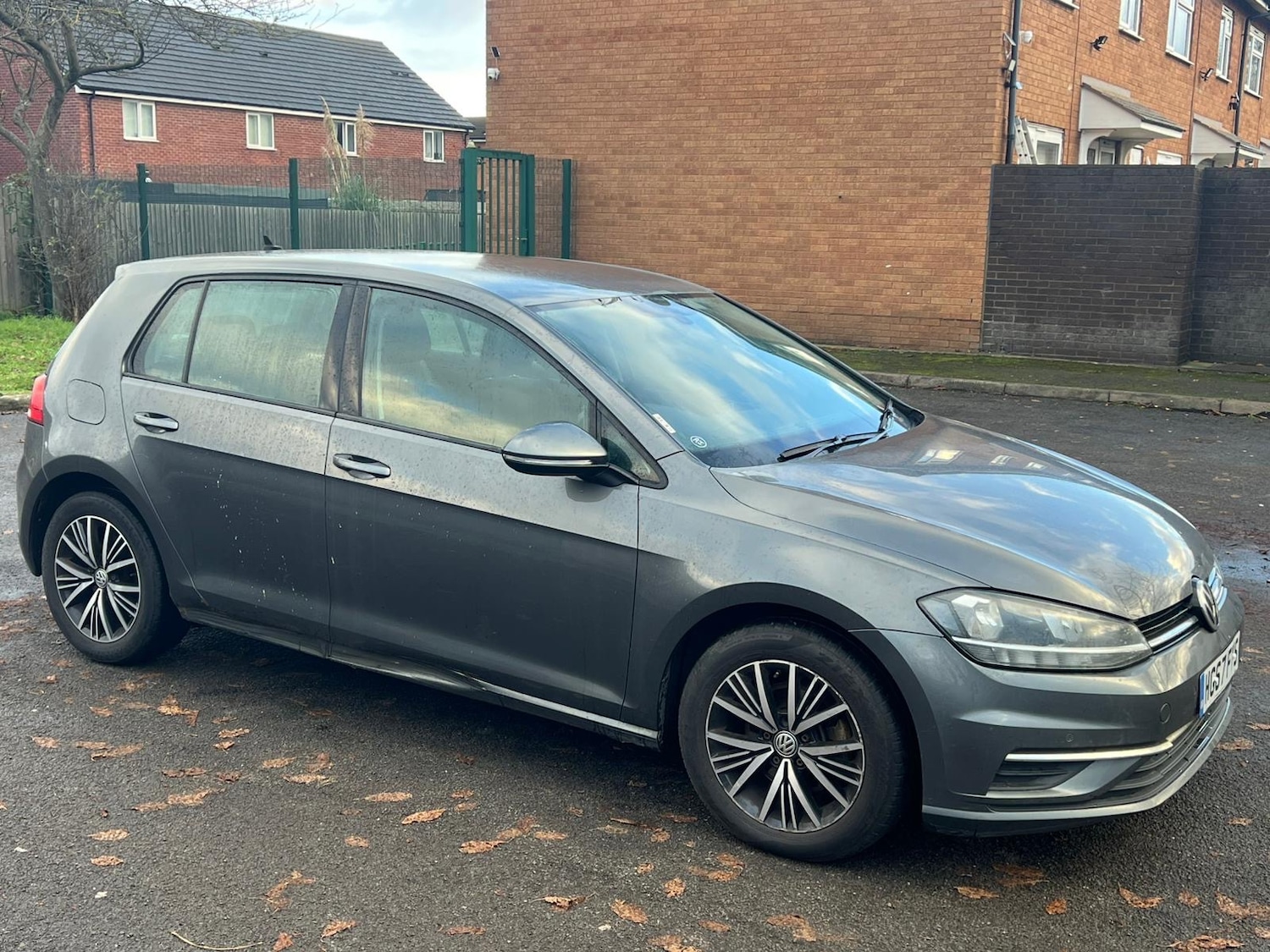 Used Volkswagen Golf 2017 for sale - 76497737: Photo 37